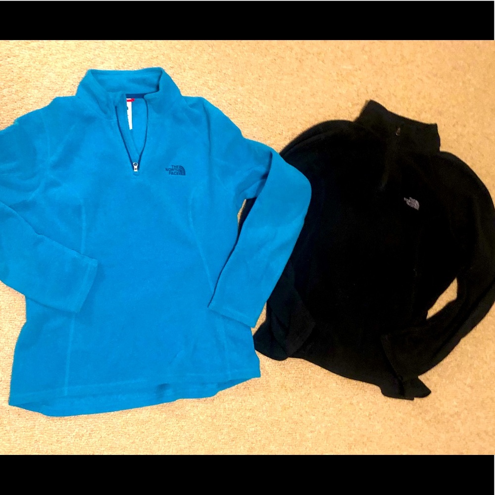 2 The North Face women’s fleece 3/4 zip